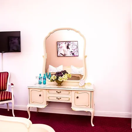 Boutique Ma Maison Отель 3*